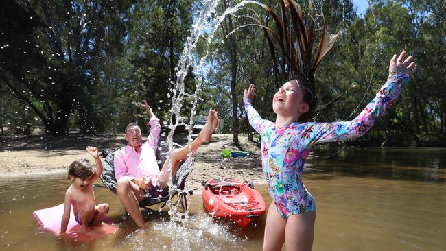 Wangaratta Mayor Dean Rees with children Oliver, 5, and Lexi, 9. Picture: Alex Coppel.