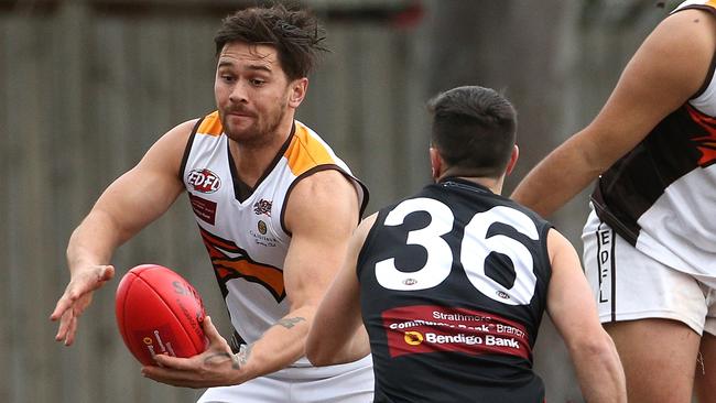 Jesse Davies in action for Craigieburn. Picture: Hamish Blair