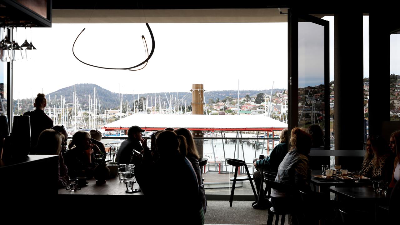 bellerive yacht club restaurant