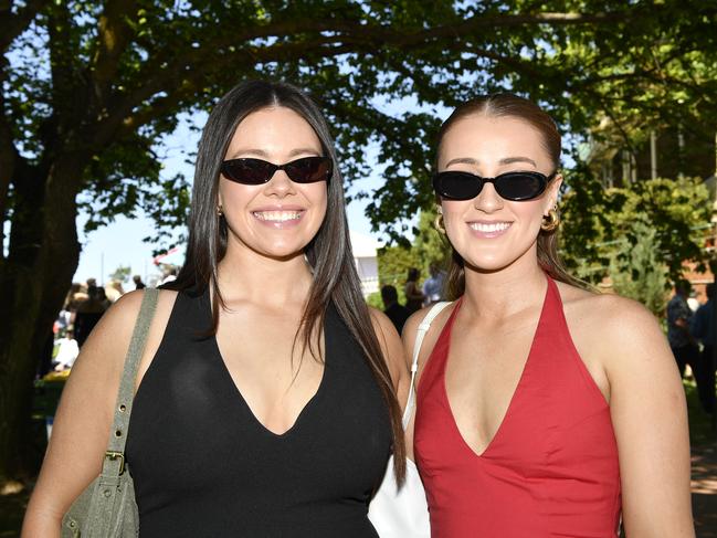 Apiam Bendigo Cup was held at Bendigo Racecourse, Bendigo, Victoria, on Wednesday, October 30th, 2024. Pictured enjoying the horse racing carnival are Ava and Ashley. Picture: Andrew Batsch