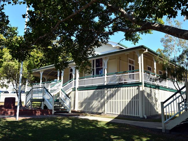 General pictures of buildings and scenery around the Gold Coast - Gold Coast Sporting Hall of Fame building