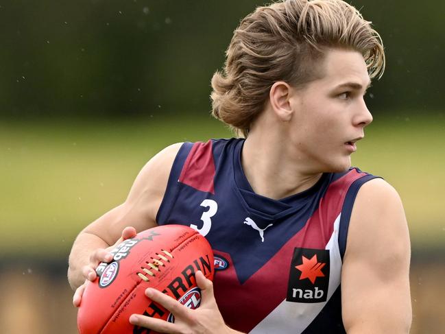 MELBOURNE, AUSTRALIA - JULY 23: Will Ashcroft of the Dragons takes possession of the ball during the round 13 NAB League match between Sandringham and Geelong at RSEA Park on July 23, 2022 in Melbourne, Australia. (Photo by Morgan Hancock/AFL Photos/via Getty Images)