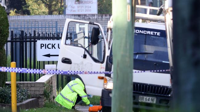 Police pictured at a crime scene on Donald Street in Yennora. Picture: NewsWire / Damian Shaw
