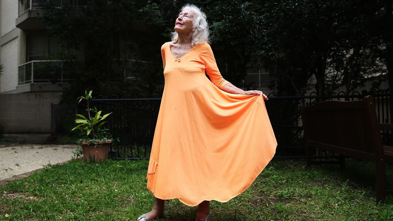 Dancing icon Eileen Kramer dies aged 110