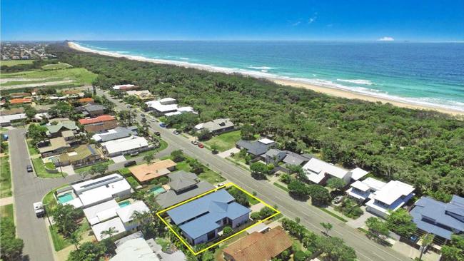 426 Oceanic Drive South, Wurtulla.