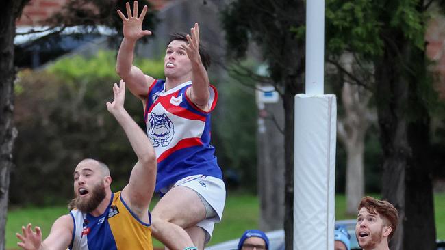 Parker Heatley flies high for North Heidelberg. Picture: George Salpigtidis