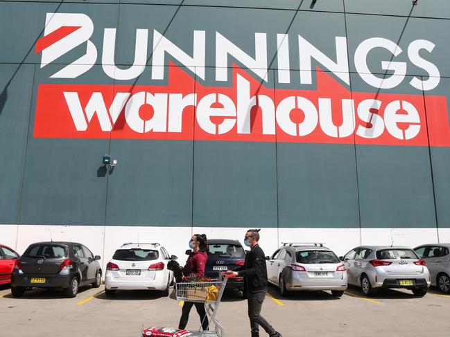 Bunnings Warehouse price beat by 10 per cent. Picture: NCA NewsWire / Gaye Gerard