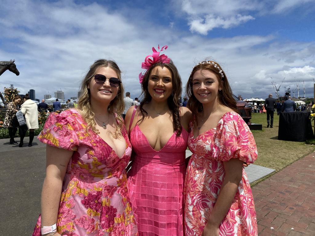 Oaks Day Picture gallery Photo gallery Fashion Racing Herald Sun