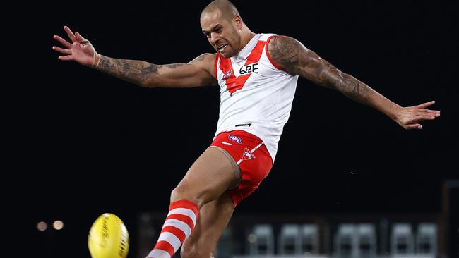 Lance Franklin needs 17 more goals for 1000. Picture: Michael Klein