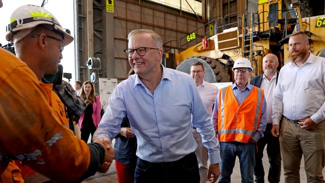 Labor leader Anthony Albanese on the campaign trail. Picture: Toby Zerna