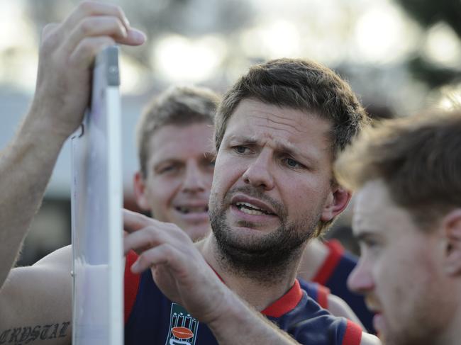 Clint Einsiedel coaching Springvale Districts in 2011.