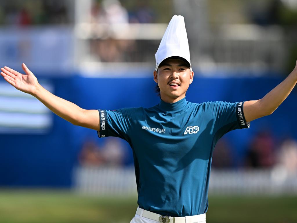 Min Woo Lee celebrates with the fans at Royal Queensland last year. Picture: Bradley Kanaris/Getty Images