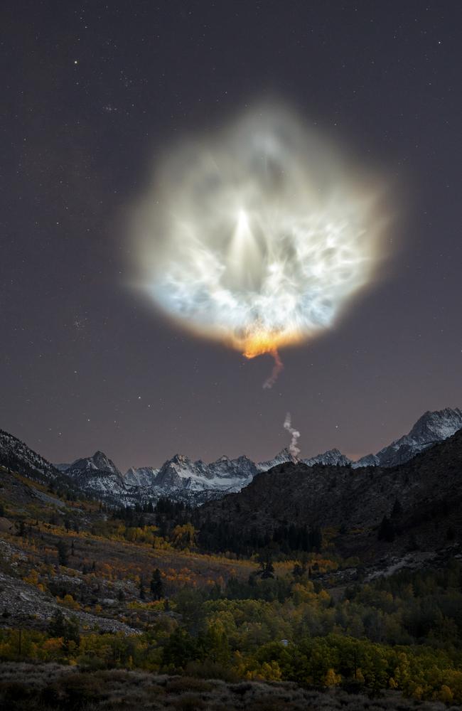 Special Awards Section – Brandon Yoshizawa from the United States SpaceX rocket exhaust plume, Sierra Nevada, California, USA.