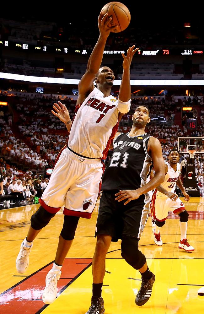 Chris Bosh (left).