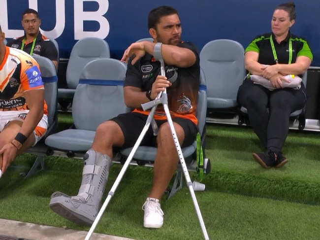 Papali'i was ruled out of the rest of the match. Photo: Fox Sports