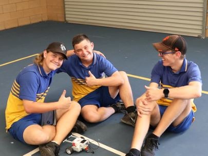 Grade 10 Students from Middlemount Community School being STEM Tradies for a day on Tuesday, 25 October, 2022.