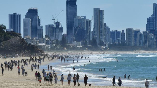 Beaches were once again packed on the Gold Coast (AAP Image/Darren England)