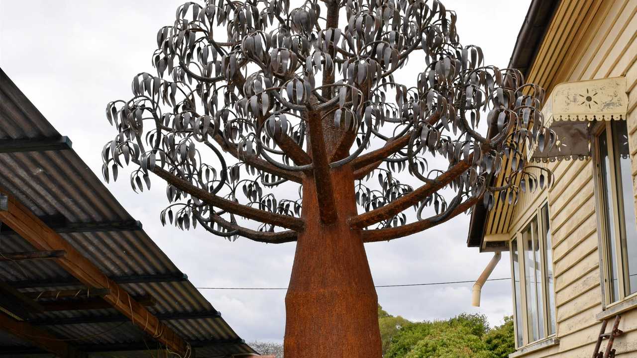 Metal Bottle Tree Sculpture