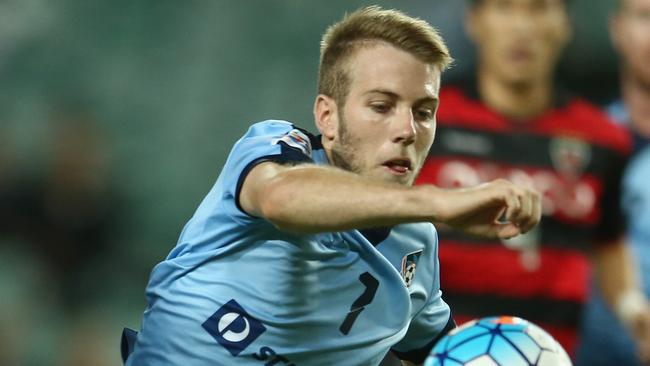 Andrew Hoole has been released from the final year of his contract at Sydney FC and will return to the Newcastle Jets.