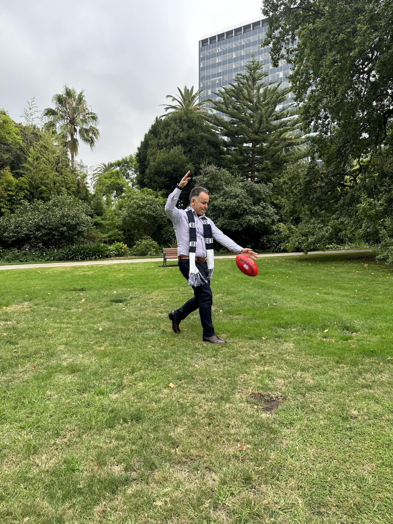 Blues tragic and Opposition Leader John Pesutto was spotted having a kick around the grounds of parliament during the week.