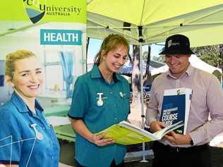 Second year CQUniversity nursing student Eliza Didsman and associate vice-chancellor Luke Sinclair. Picture: Mike Knott BUN090819CQU2