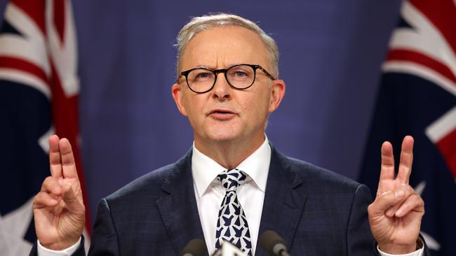 SYDNEY, AUSTRALIA – NewsWire Photos FEBRUARY 3, 2022: An angry leader of the Australian Labor Party Anthony Albanese pictured at a press conference in Sydney. Picture: NCA NewsWire / Damian Shaw