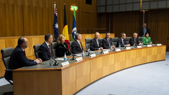 State and territory governments from both sides of politics tend to favour their own seats when awarding grants. Picture: NCA NewsWire / Martin Ollman