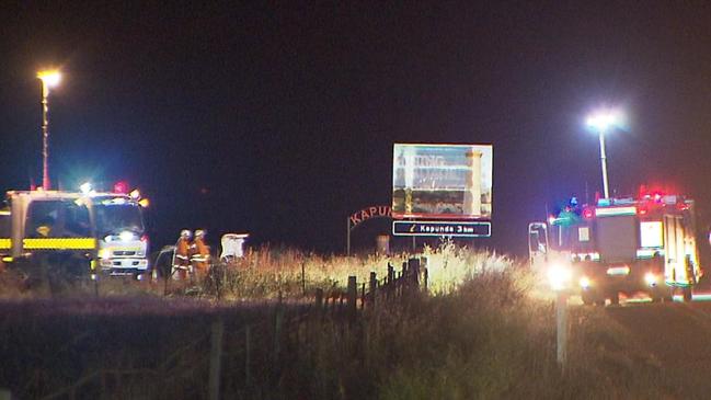 Emergency services crews at the crash scene near Kapunda. Picture: 7NEWS Adelaide