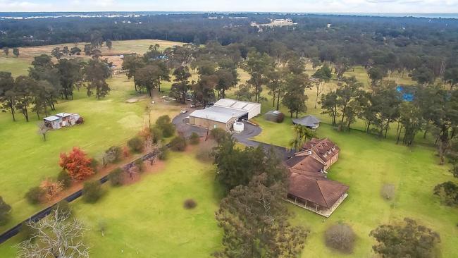 Real estate agent images of 356 Stannix Park Rd, Ebenezer. The site was purchased in 2018 as a potential cemetery site.