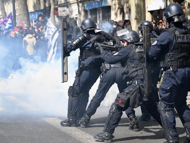 Protesters shouted “fascists out!” as the riot police were called in. Picture: Jeff J Mitchell/Getty Images