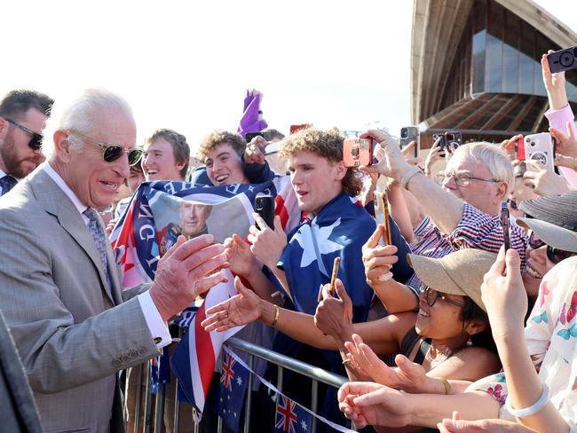 King Charles meeting fans during his tour of Australia. Picture: Getty Images