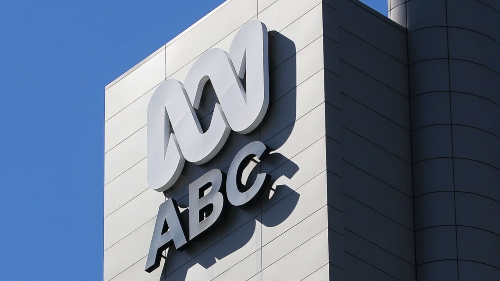 ABC 'clears itself of wrong doing' over Four Corners Last Post edit