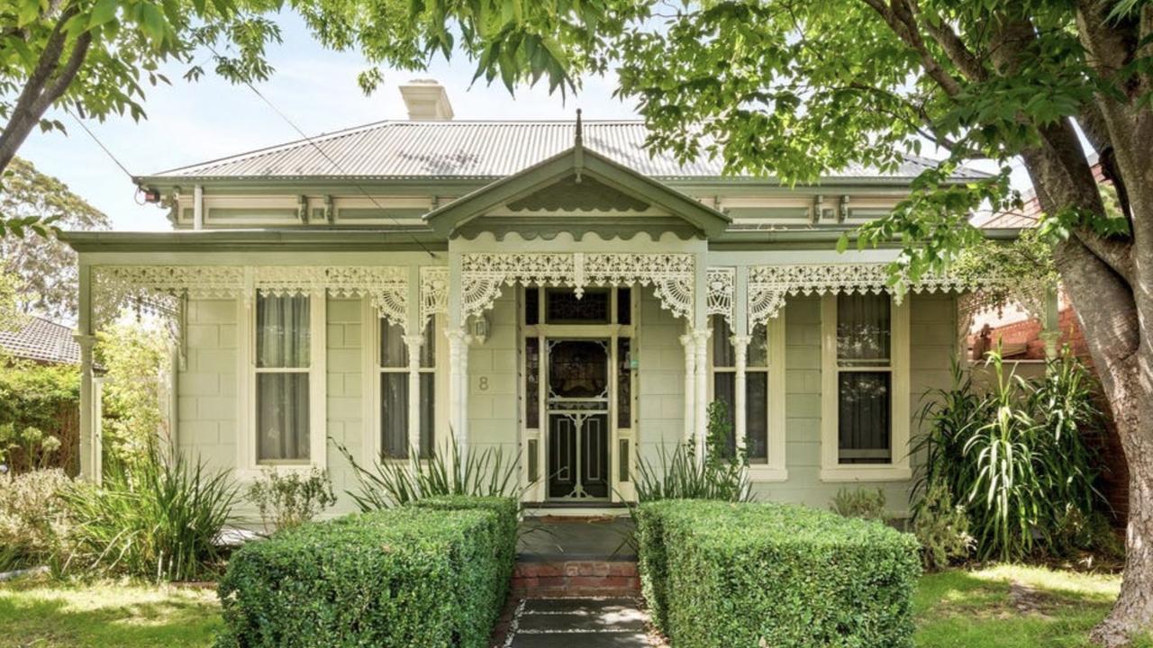 A family home at 8 Knowles St, Northcote, sold for $3.285m, highlighting continued buyer demand in Melbourne’s sought-after inner north.
