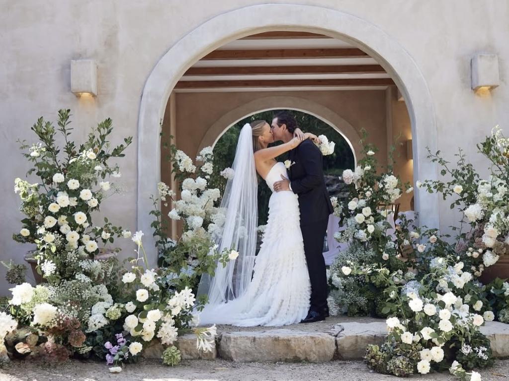 Ruby Brownless, wearing Mariana Hardwick, and Josh Wallis married in Noosa. Picture: Lost in Love Photography