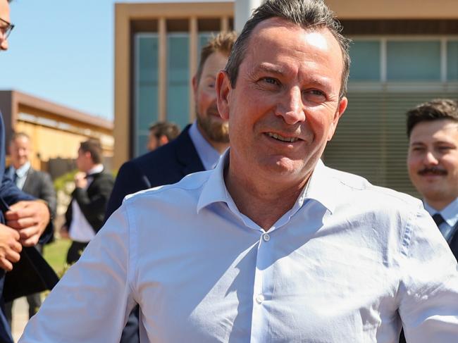 CARNARVON, AUSTRALIA - NOVEMBER 4: Western Australia Premiere Mark McGowan (C) arrives at a press conference in front of the Carnarvon Police Station on November 4, 2021 in Carnarvon, Australia. Cleo Smith was found in the early hours Wednesday 3 November after police raided a house in Carnarvon. The four-year-old went missing from the tent she was sharing with her family at the Blowholes campsite near Carnarvon on 16 October. A 36-year-old man is now in custody. (Photo by Tamati Smith/Getty Images)