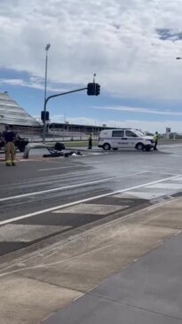 Traffic chaos at Hervey Bay as car crashes into pole