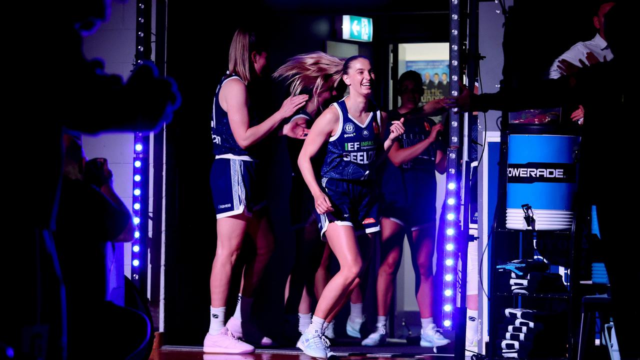 GEELONG, AUSTRALIA - OCTOBER 30: Jazmin Shelley of Geelong United runs out during the round one WNBL match between Geelong United and Townsville Fire at The Geelong Arena, on October 30, 2024, in Geelong, Australia. (Photo by Kelly Defina/Getty Images)