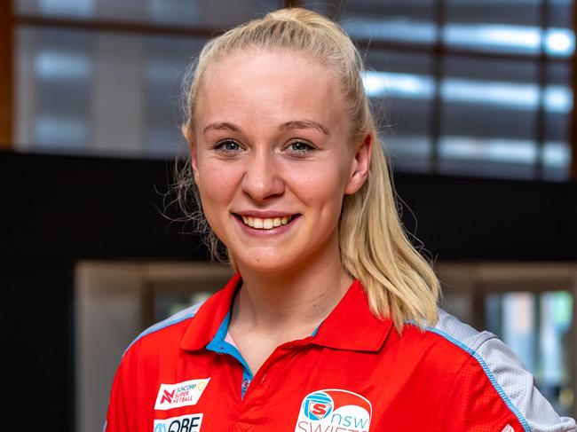 AAP / Hills Shire TimesTayla Fraser poses for a photo at  Netball Central,  Sydney Olympic Park on Tuesday, 21 January 2020. ( AAP IMAGE / MONIQUE HARMER)