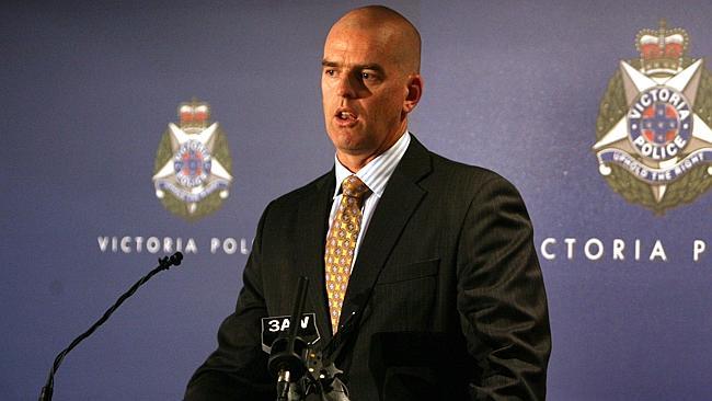 Former Victorian Police Commissioner Simon Overland quit over claims of misleading police