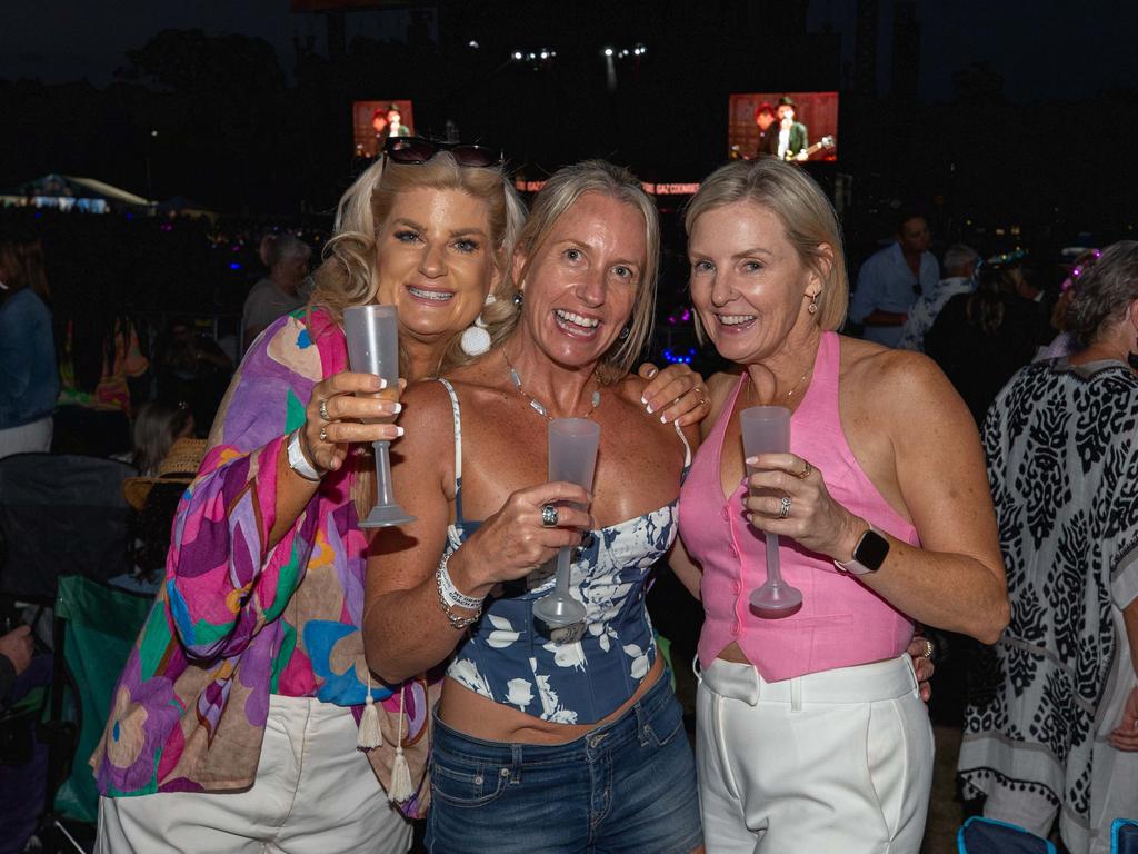 Robbie Williams at A Day On The Green at Sirromet Winery | Photos | The ...