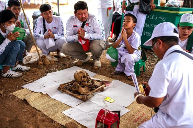 Hospitals hand unidentified bodies and those with no-one to give them appropriate last rites to local foundations
