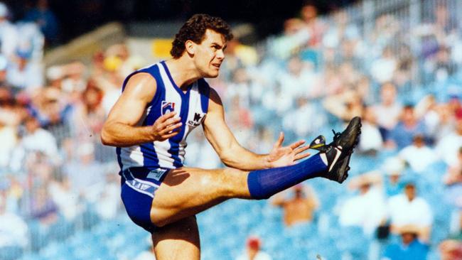 Wayne Carey wore No.40 in four matches before taking No.18 for North Melbourne.