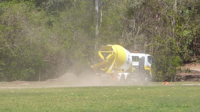 Dust and runoff from trucks and heavy equipment into Toowong Creek is concerning residents.