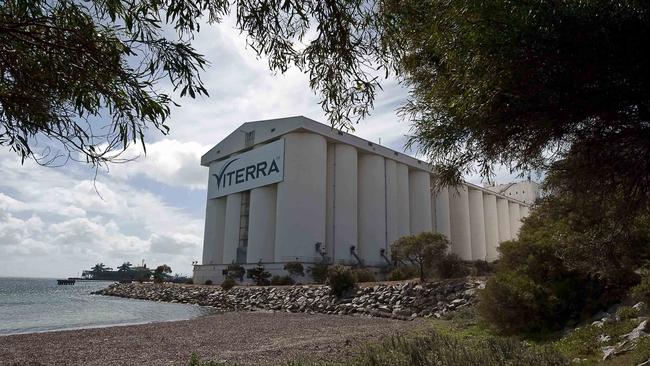 Port Lincoln's Viterra grain storage … Aurizon took over control of the Eyre Peninsula rail network last year.