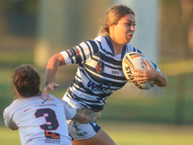 Talia Corrie in the NRL NT Women's Round 4: Darwin Sistaz v Nightcliff Dragons at Territory Rugby League Stadium, Marrara. Picture Glenn Campbell
