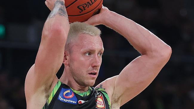 MELBOURNE, AUSTRALIA - FEBRUARY 17: Mitchell Creek of the Phoenix looks to pass the ball during the round 20 NBL match between South East Melbourne Phoenix and Sydney Kings at John Cain Arena, on February 17, 2024, in Melbourne, Australia. (Photo by Daniel Pockett/Getty Images)