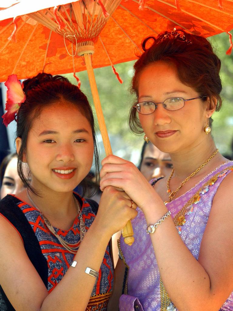 Sutthinan Chaochiap and Jenny Grunke of the Thai community in Toowoomba at the Carnival of Flowers Parade. Picture: David Martinelli