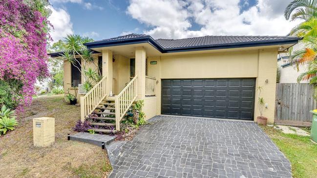 A six bedroom rental property that Eddie Dilleen bought in Waterford, Qld, for $565,000 in January 2021.