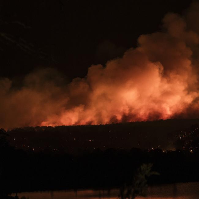 Bushfires burning around Dalveen as seen from Old Stanthorpe Rd, Tuesday, October 31, 2023. Picture: Kevin Farmer