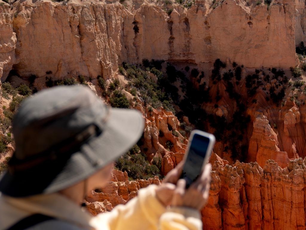 Trump-wary tourists give America a break